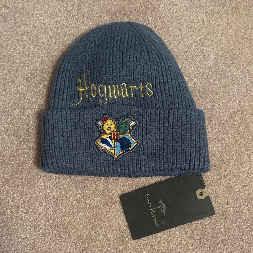 H&M Harry Potter Hogwarts Beanie